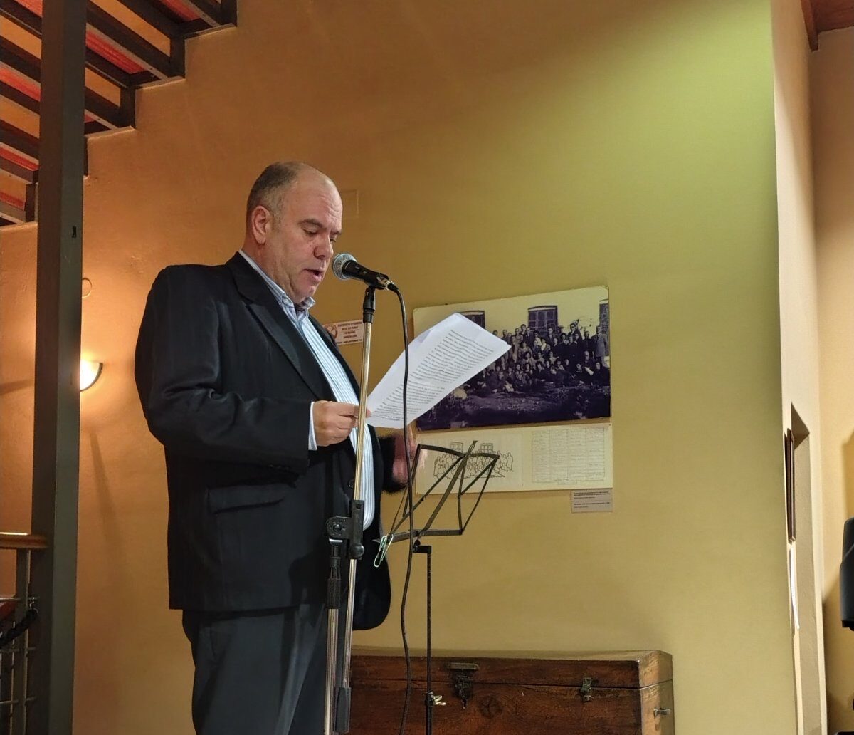 siros-me-megali-epitichia-ta
