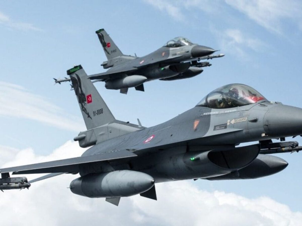 Σκηνικό έντασης στήνει η Τουρκία εν μέσω πολέμου – 7 αεροσκάφη και drone στο FIR Αθηνών