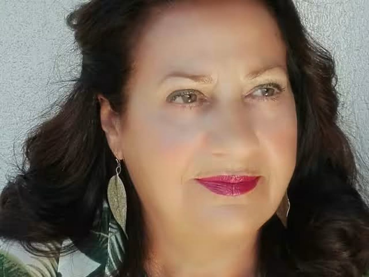 Σμαράγδα Σαρδελή: Με βαθιά θλίψη αποχαιρετώ μια αγαπημένη φίλη και σημαντική συνεργάτιδα, τη Βιβή Τρύφωνα