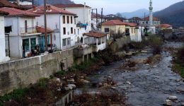 sok-stin-orini-xanthi-skotose-1