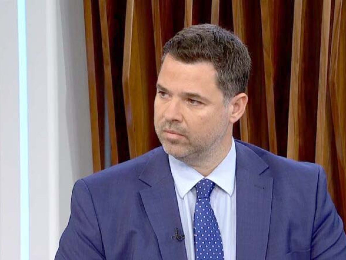 Στα Τρίκαλα ο Θανάσης Κοντογεώργης