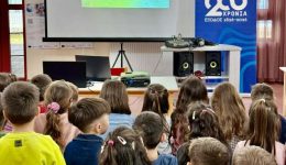 stathera-psila-to-mathitiko-endiaferon-gia-1