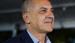 sti-chrisomilia-kalampakas-gia-tin-1