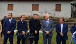 sti-chrisomilia-kalampakas-o-dimitris