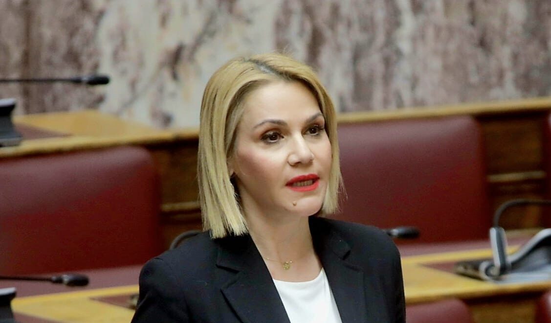 sti-vouli-apo-ti-mika-1