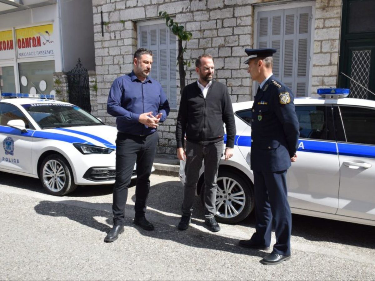 Στην ενίσχυση της επιχειρησιακής ετοιμότητας της Αστυνομίας στο Μεσολόγγι συμβάλλει η Περιφέρεια-παρεδωσε νέο εξοπλισμό ελαστικών επισώτρων.