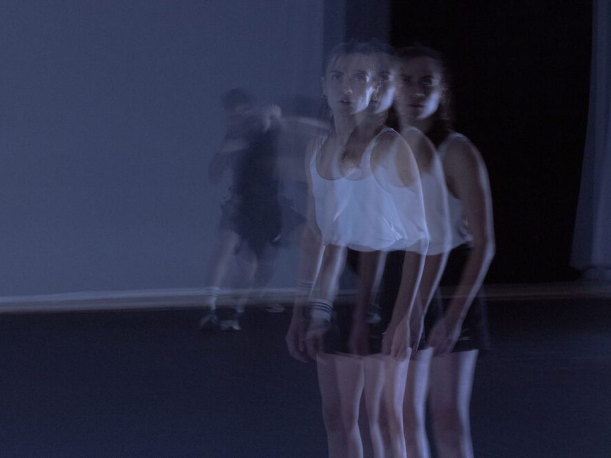 Στο ΔΗΠΕΘΕ Κοζάνης η παράσταση «Kill the Movement» της Ίρις Καραγιάν