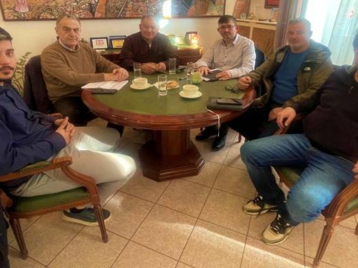 Στο επίκεντρο οι πληγές της Λήμνου | Συνάντηση της δημοτικής αρχής με τον Χ. Αθανασίου για τις αποζημιώσεις και τις υποδομές