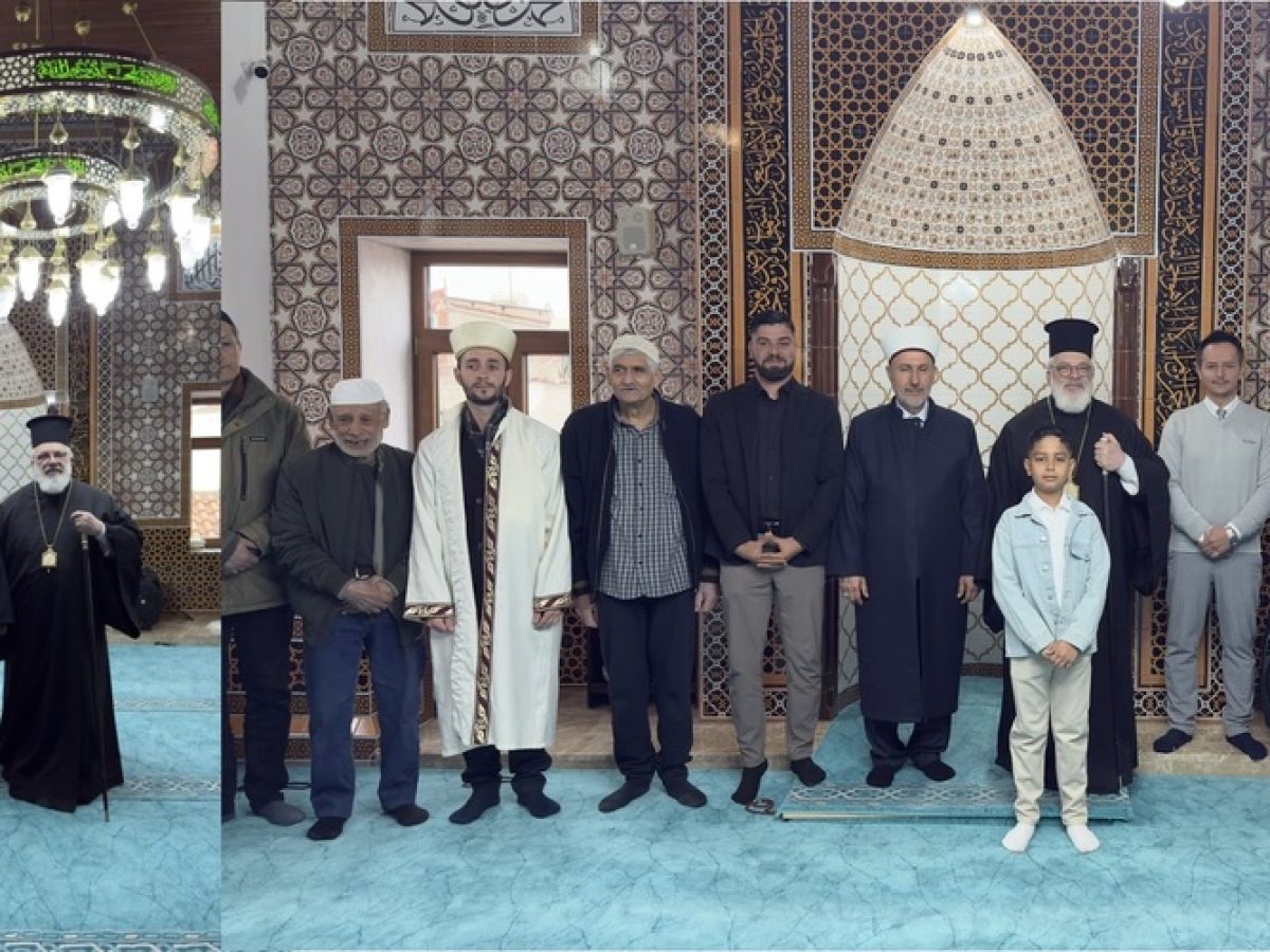 Στο τζαμί Διδυμοτείχου ο Μητροπολίτης κ.Δαμασκηνός, για ευχές στην μουσουλμανική κοινότητα