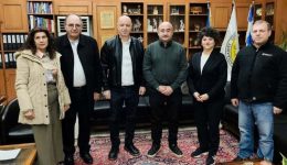 ston-dimarcho-trikkeon-to-proedrio