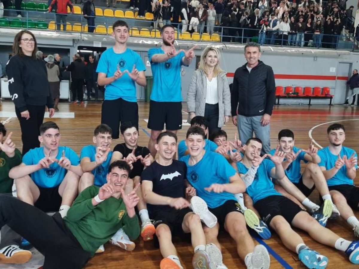 Στους 4 της Ελλάδας η ομάδα χάντμπολ του 2ου ΓΕΛ Κατερίνης
