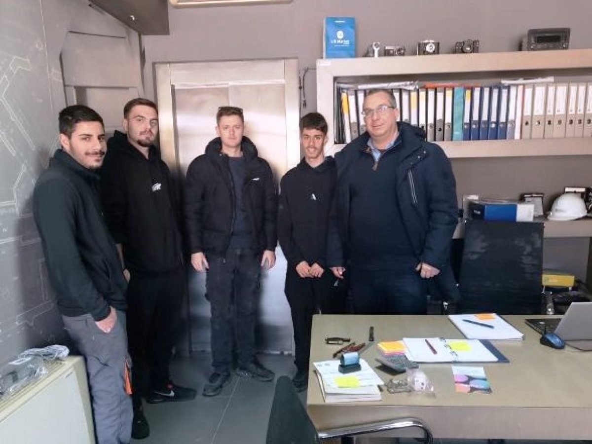 ΣΑΕΚ Τρικάλων: Το Έξυπνο ασανσέρ «Meteora Smart Lift AI Future» με τεχνητή νοημοσύνη για άτομα με προβλήματα όρασης