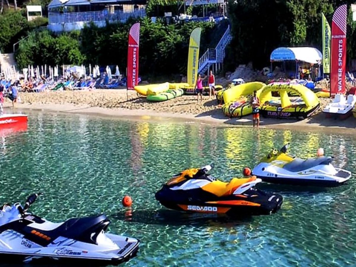 Τα Water Sports Albatros αναζητούν Beach Assistant για τη θερινή σεζόν