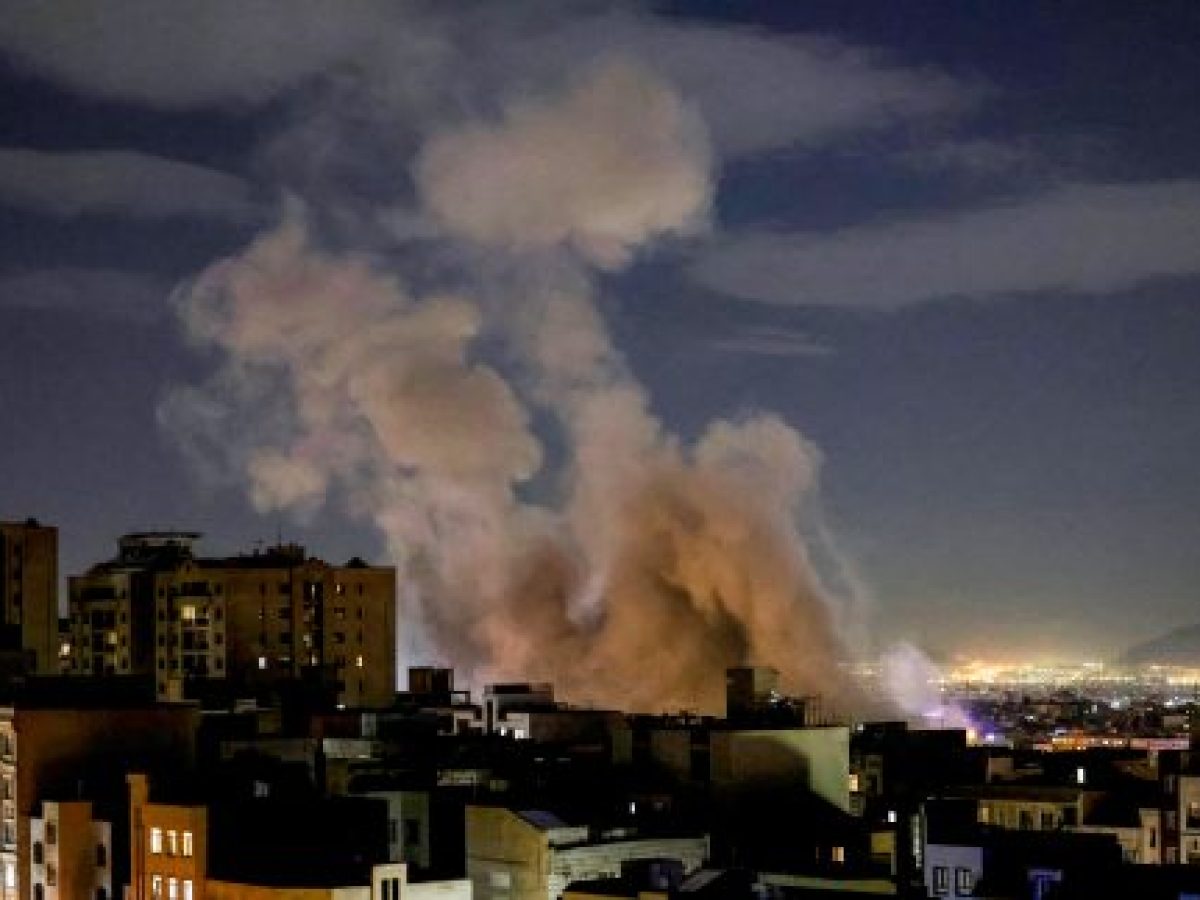 Τεχεράνη: Χτυπήθηκε το κτίριο της ιρανικής κρατικής τηλεόρασης!