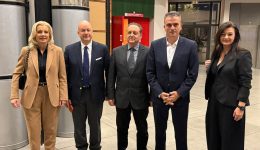 teleti-onomatodosias-&Alpha;mfitheatron-tmimatos-iatrikis