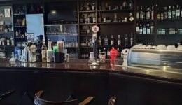 thesi-ergasias-sto-cafe-ellinikon