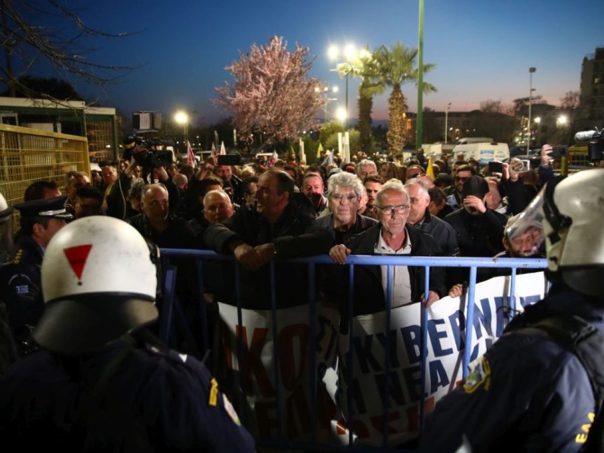 Θεσσαλονίκη: Έληξε η αγροτική κινητοποίηση με αφορμή τα εγκαίνια της Agrotica