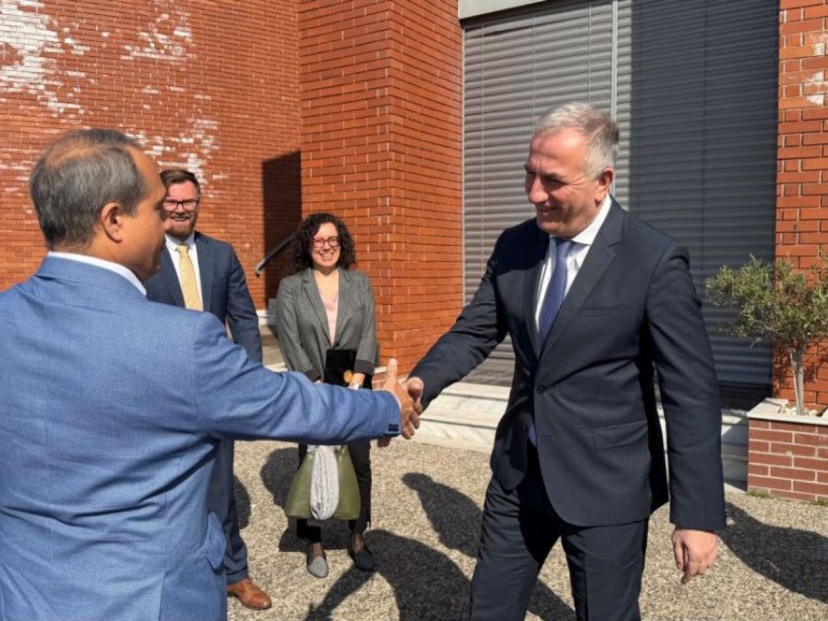 Θεσσαλονίκη: Στο ΕΚΕΤΑ ο Σταύρος Καλαφάτης με τον Πρόξενο των ΗΠΑ (ΦΩΤΟ)