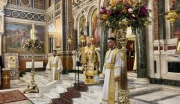 thia-litourgia-stin-Αthina-gia