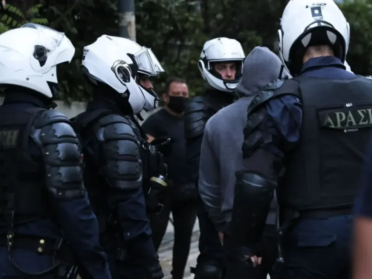 &Tau;&iota; &alpha;&nu;&alpha;&kappa;&omicron;ί&nu;&omega;&sigma;&epsilon; &eta; &Alpha;&sigma;&tau;&upsilon;&nu;&omicron;&mu;ί&alpha; &gamma;&iota;&alpha; &tau;&eta; &lambda;&eta;&sigma;&tau;&epsilon;ί&alpha; &sigma;&tau;&eta; &Mu;&alpha;&nu;&omicron;&lambda;ά&delta;&alpha;