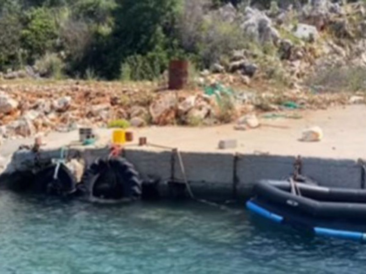 Την ύπαρξη «ιχθυοτροφείου φαντάσματος» στον Αστακό καταγγέλλει η «ΑΚΤΑΙΑ»