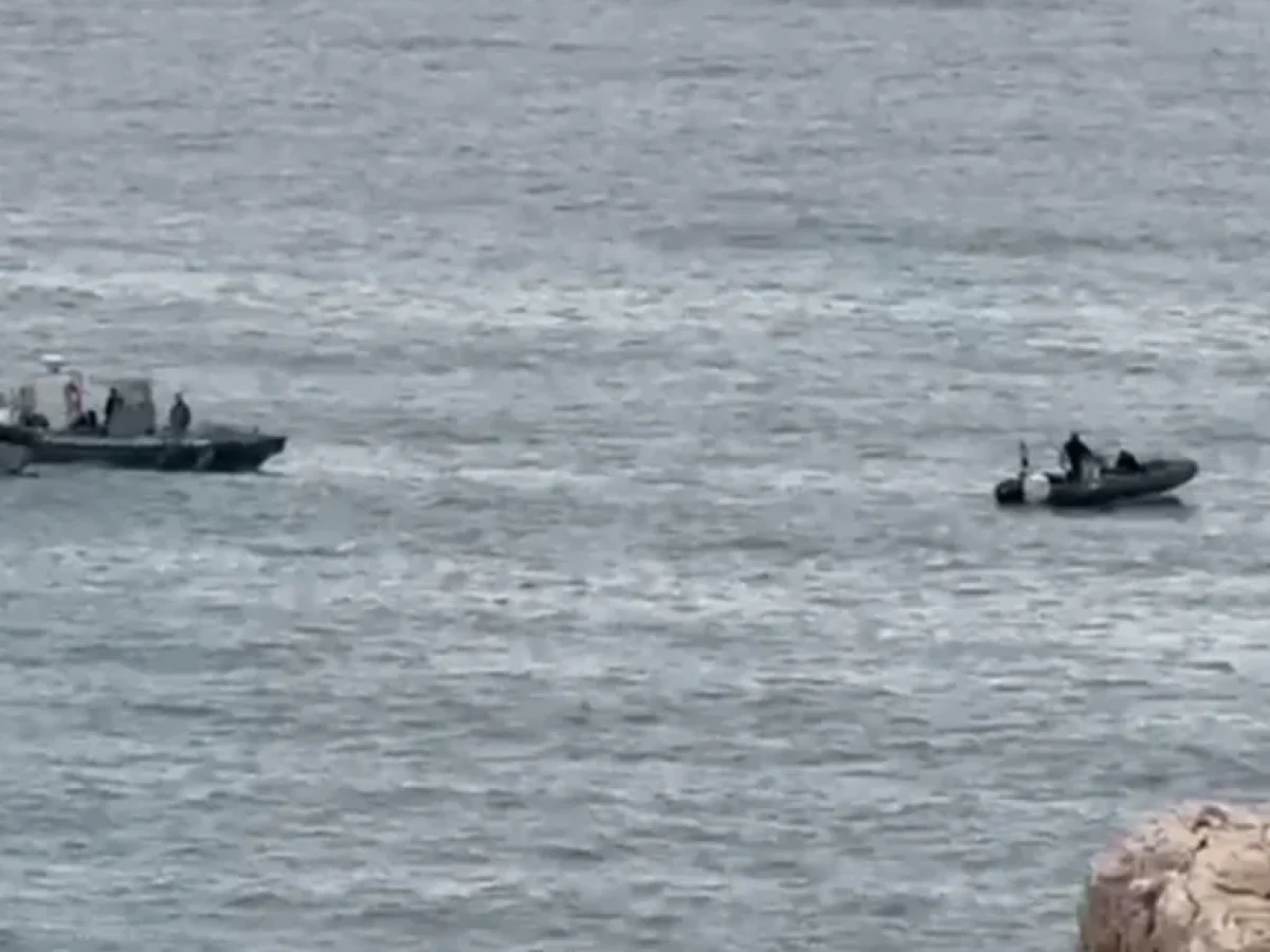 Τίτλοι τέλους στην τραγωδία στα Λιμανάκια Βουλιαγμένης: Ανασύρθηκε η σορός του 34χρονου δύτη από το Πηγάδι του Διαβόλου, δείτε βίντεο