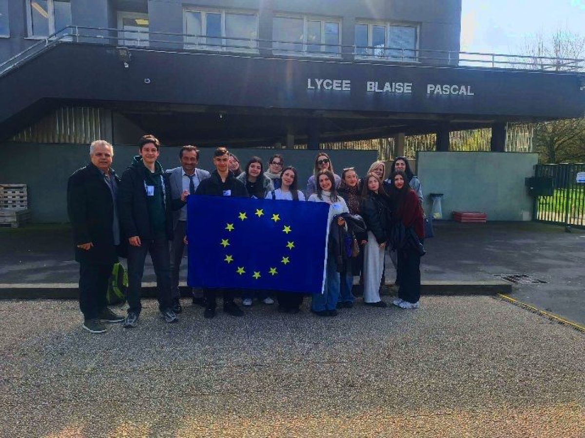 Το 4ο ΓΕΛ Λάρισας στη Γαλλία με Erasmus+