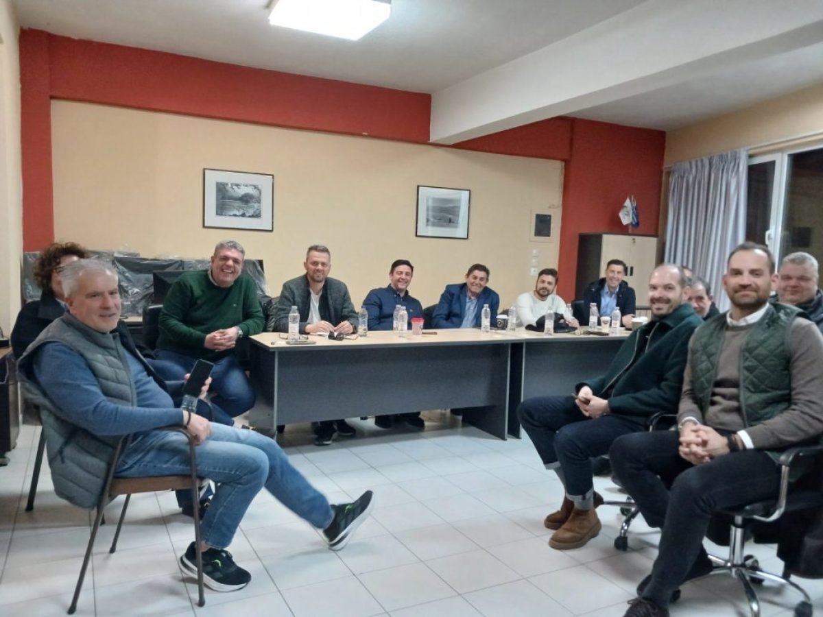 Το Διοικητικό Συμβούλιο της Ένωσης Φοροτεχνικών Ελευθέρων Επαγγελματιών Λάρισας στην Αγιά