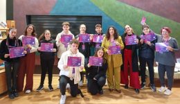 to-gimnasio-vivlou-naxou-sto