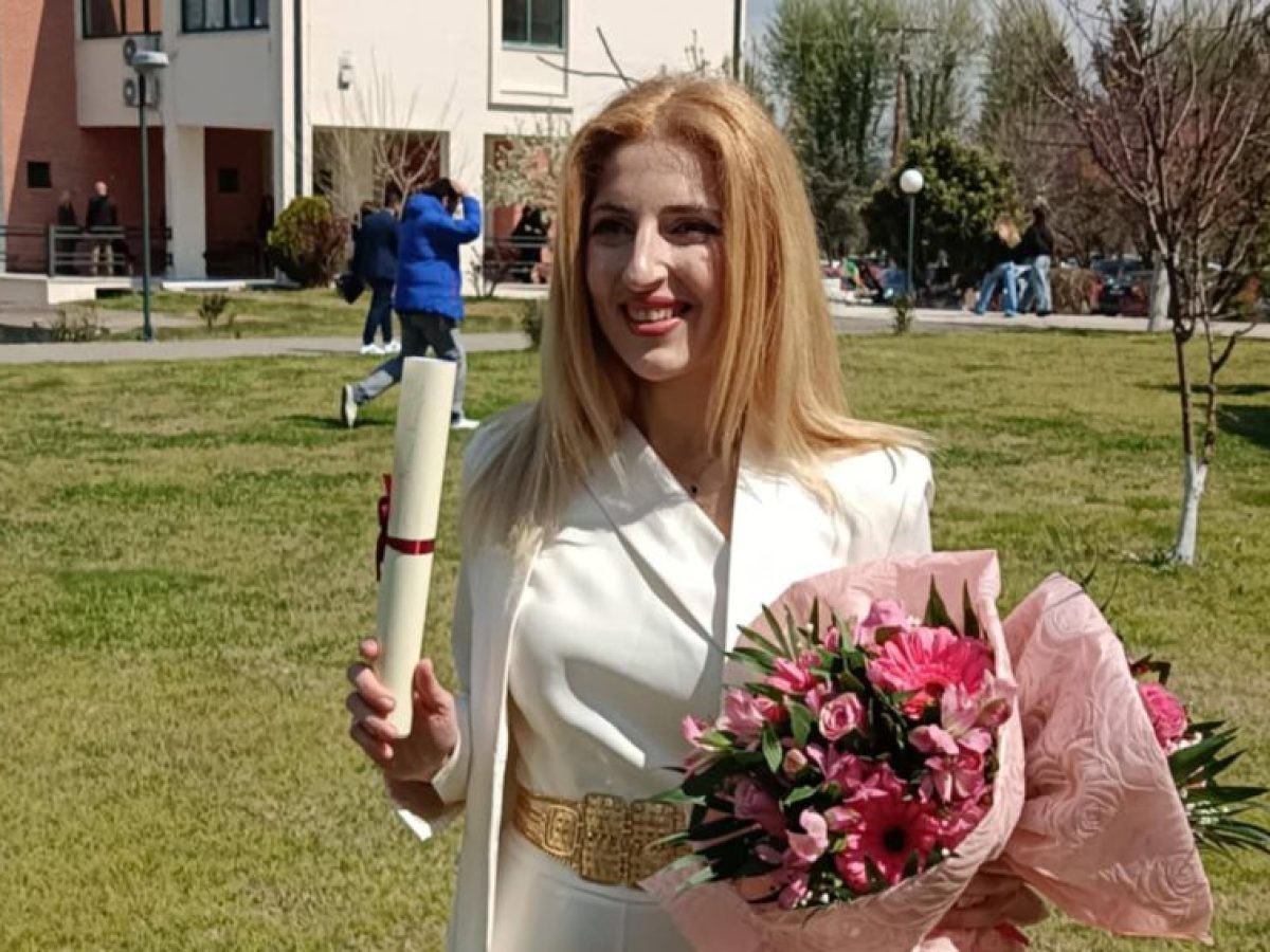 Το μεταπτυχιακό της δίπλωμα έλαβε η Τρικαλινή Αποστολία Νίντου