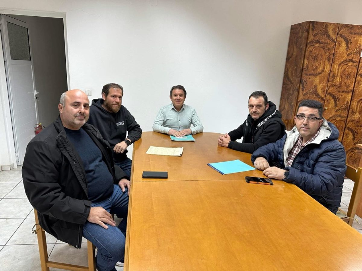 Το νέο διοικητικό συμβούλιο του Συνδέσμου υδραυλικών νομού Τρικάλων