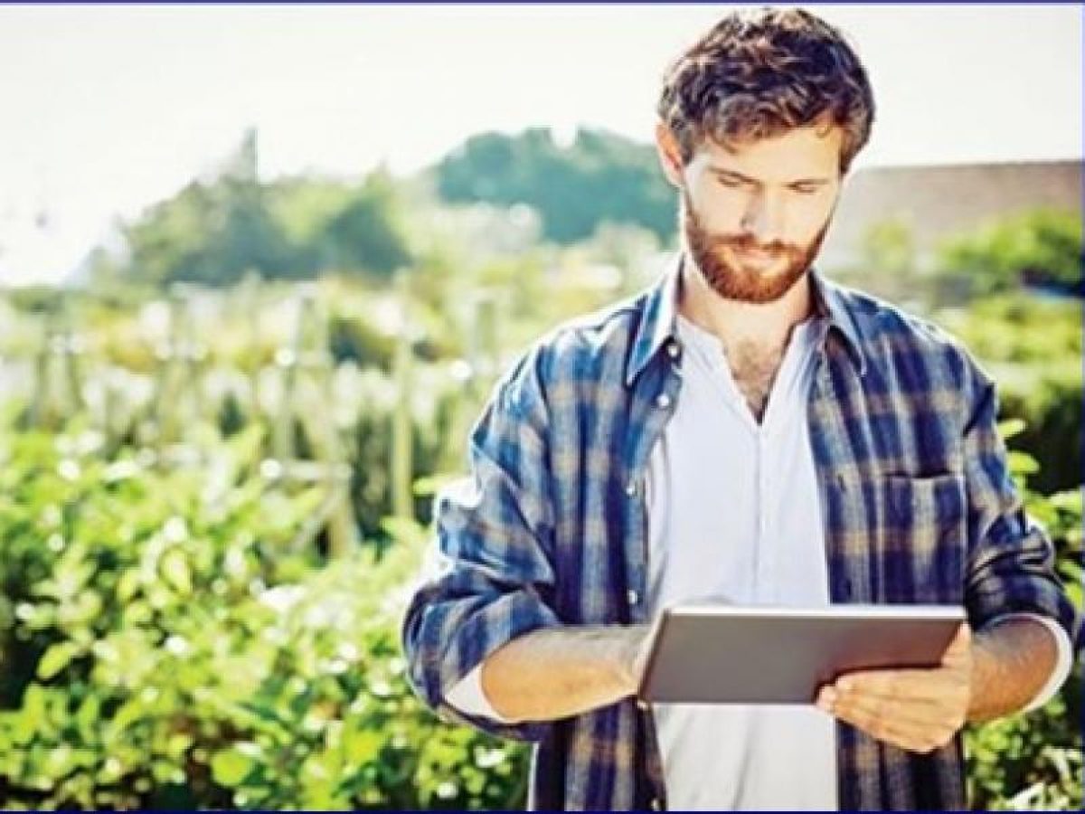 Το νεοκλεγέν Διοικητικό Συμβούλιο του Σωματείου Μισθωτών Γεωτεχνικών Β/Δ Ελλάδος