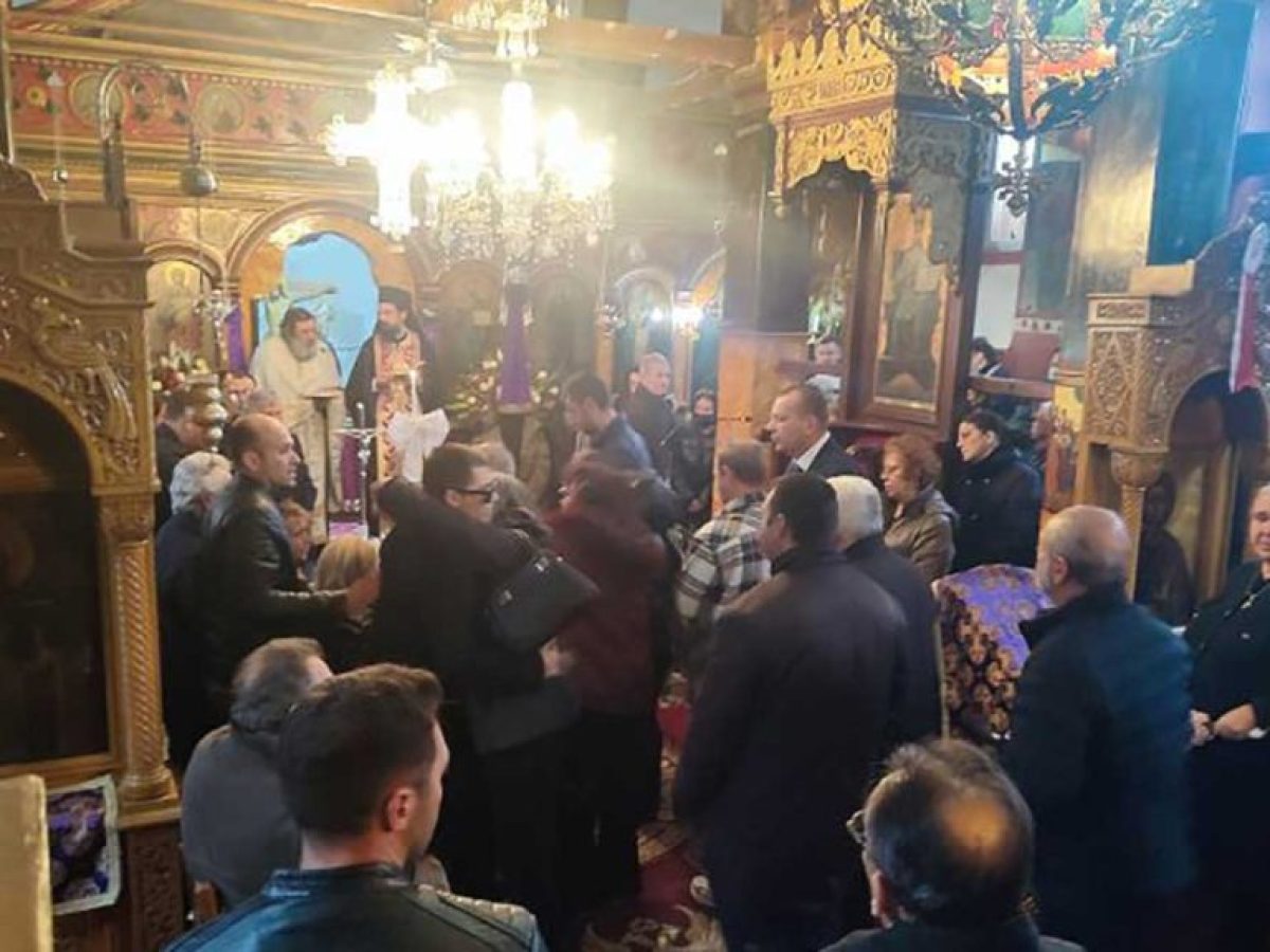 Τραγωδία στη Λαμία: Το τελευταίο αντίο στην 27χρονη μητέρα στα Τρίκαλα