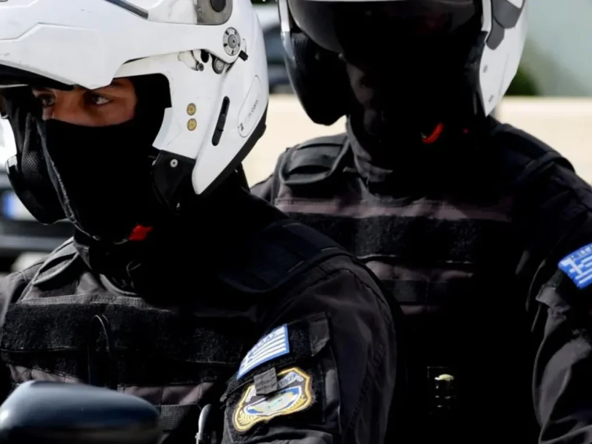 Τρίκαλα: Συλλήψεις για μικροποσότητες κάνναβης – Χειροπέδες και σε μητέρα ανήλικης