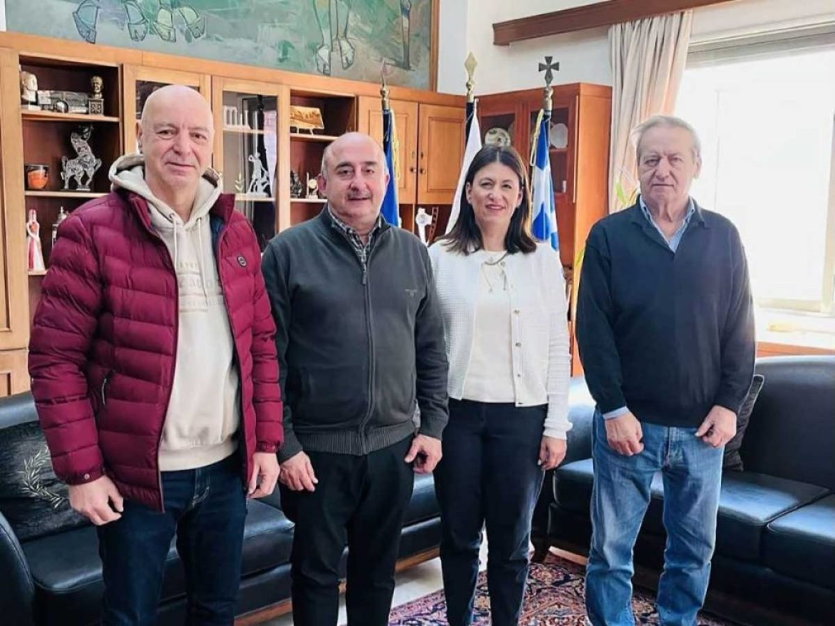 Τρίκαλα: Συνάντηση Σακκά με την Πανελλήνια Ομοσπονδία Βλάχων