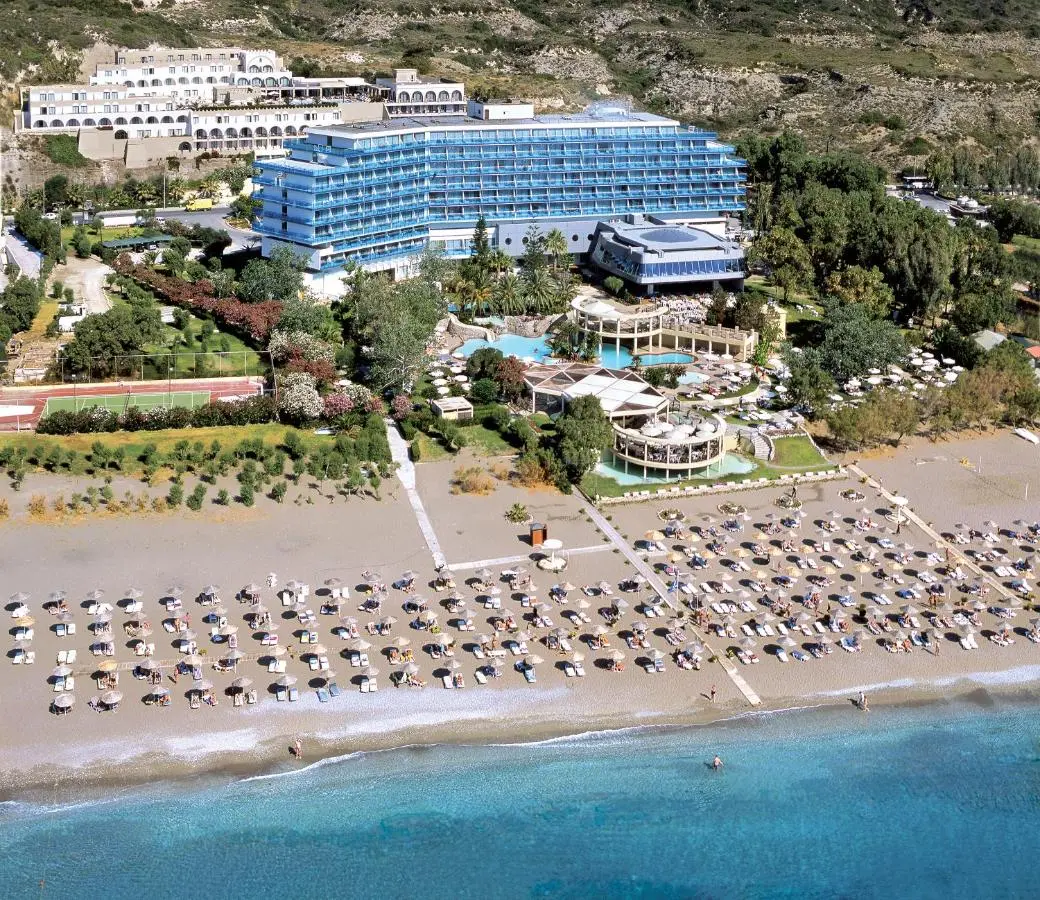 tris-monades-allsun-sti-rodo