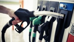 venzinopoles-kikladon-den-tha-gini