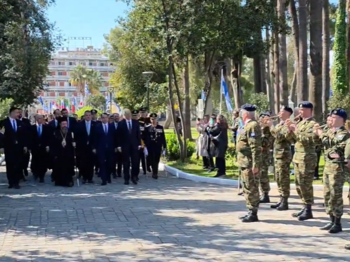Βίντεο από την επιμνημόσυνη δέηση και την κατάθεση στεφάνων στον κήπο των ηρώων