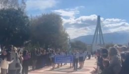 vinteo-apo-tin-mathitiki-parelasi