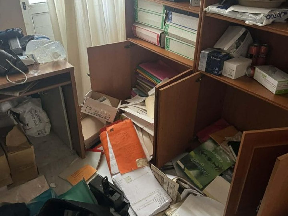 ΒΙΝΤΕΟ κ’ ΦΩΤΟ | Διέρρηξαν το ιατρείο γνωστού καρδιολόγου στα Χανιά