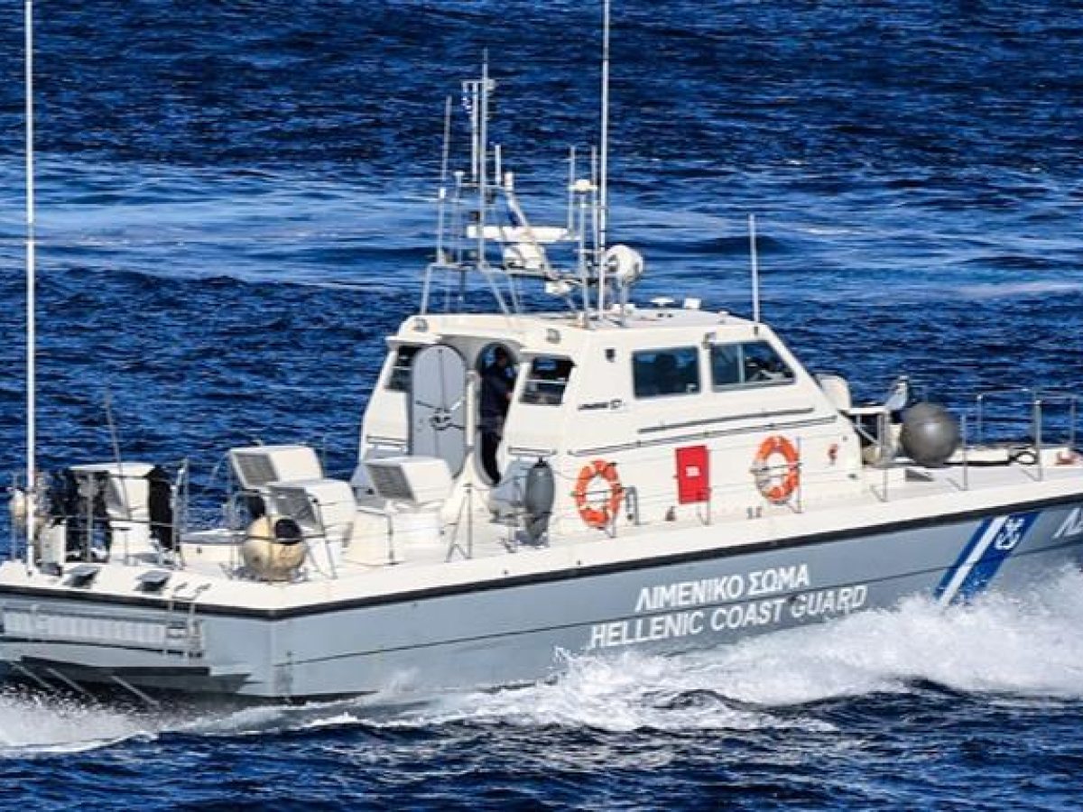 Βύθιση αλιευτικού σκάφους μεταξύ Καλυβών και Γερακινής