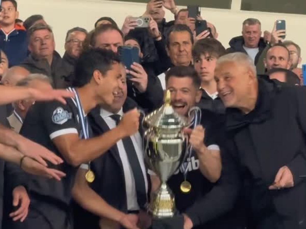 Βοσνιάδης: «Η Καλαμάτα η καλύτερη ομάδα – Αρχές Μαΐου ο καθένας θα βρει τον δρόμο του»