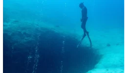 vouliagmeni-pio-ine-to-pigadi