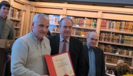 vravefsi-gia-to-mathitiko-periodiko