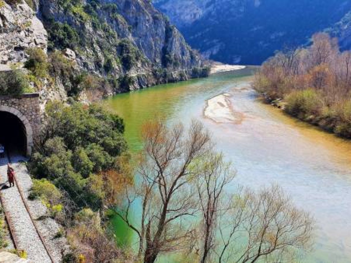 Ξάνθη: άνοιξη στα Στενά του Νέστου και στην ξεχασμένη πόλη δίπλα στο ποτάμι