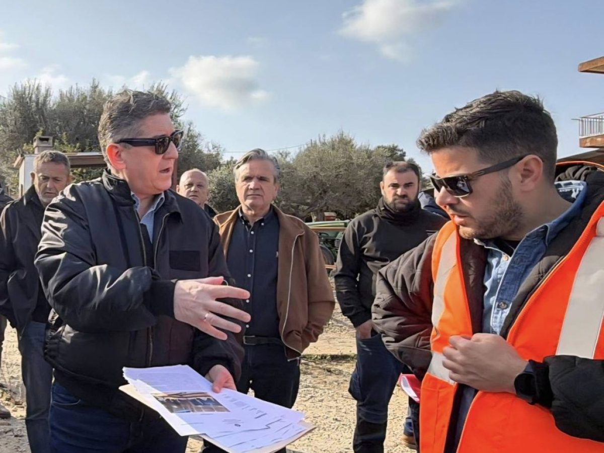 Ξεκάθαρο μήνυμα Αλεξόπουλου για τους δρόμους στα χωριά: “Δεν θα αφήσουμε τίποτα στην τύχη” – Ποιοι στήριξαν τη μαζική κινητοποίηση της Τρίτης – ΦΩΤΟ