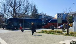 xekinisan-i-scholikes-ekdromes-sta