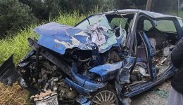 zakinthos-ich-sigkroustike-me-leoforio