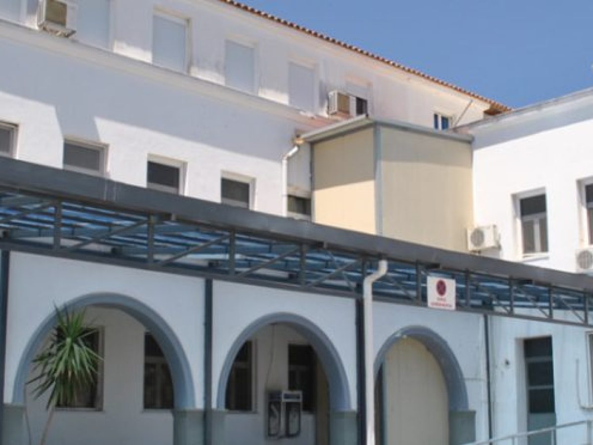 Ζάκυνθος: Ολοκληρώθηκε η παραχώρηση του παλιού νοσοκομείου στην Περιφέρεια – Κοινωνικές κατοικίες και στέγαση υπηρεσιών στο κτίριο