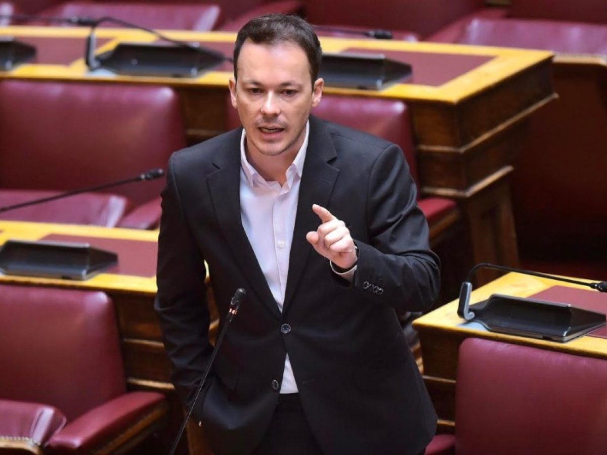 Ζαμπάρας: Η εγκατάλειψη του οδικού δικτύου απειλεί τους εκπαιδευτικούς της Δυτικής Ελλάδας